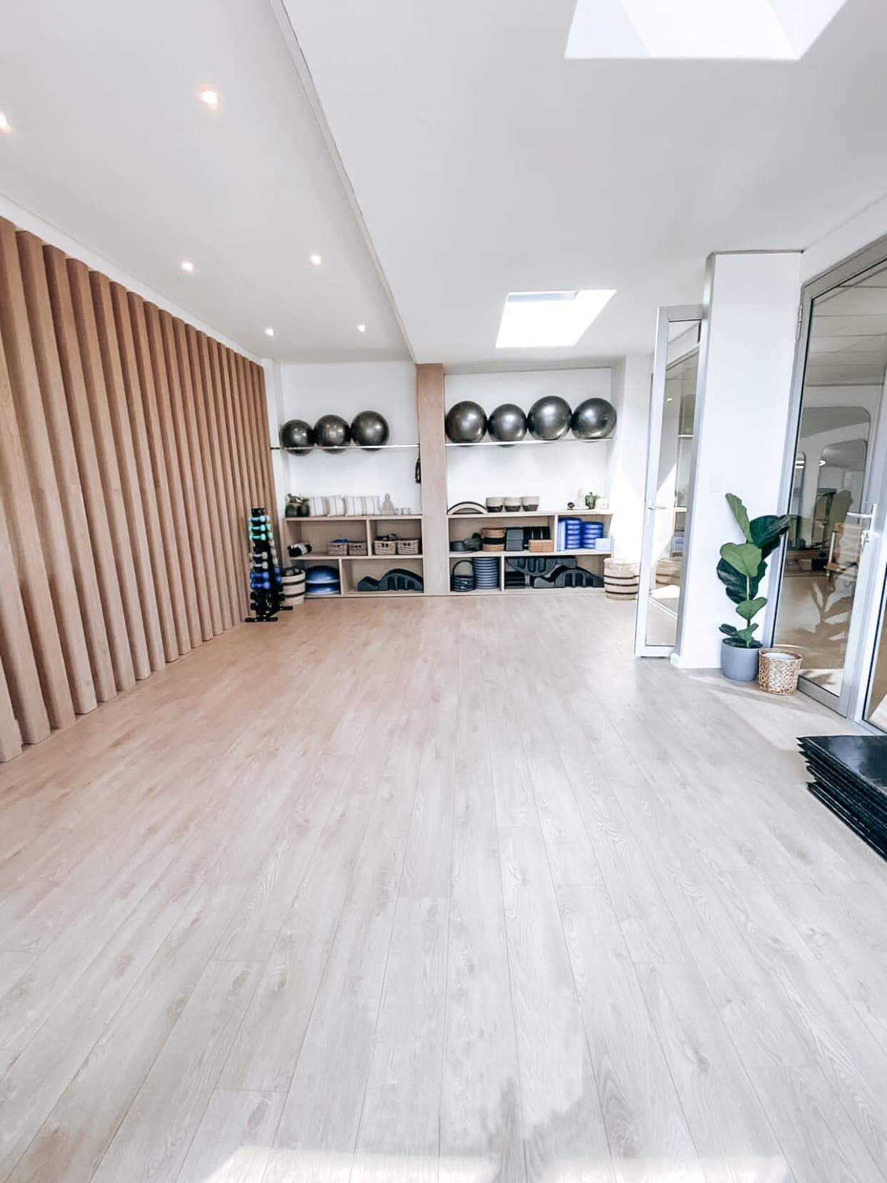 Powerful 2HP Ice Bath Chiller: One Machine, Two Tubs